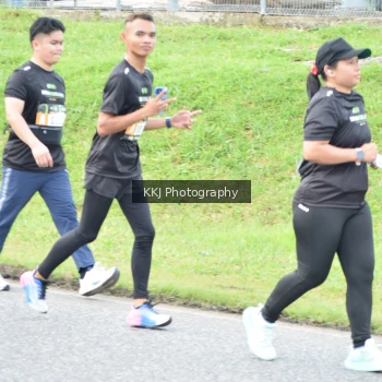 Runner Photo 2151123