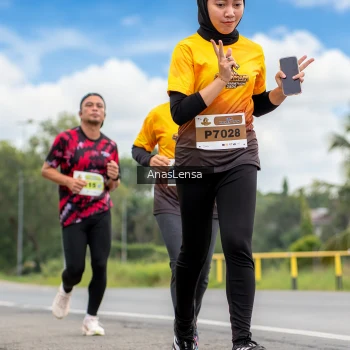 Runner Photo 2151295