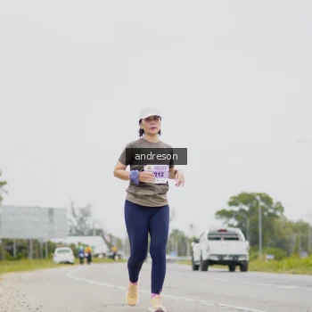 Runner Photo 2160128