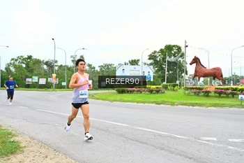 Runner Photo 2164817