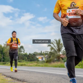 Runner Photo 2165334