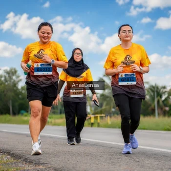 Runner Photo 2165496