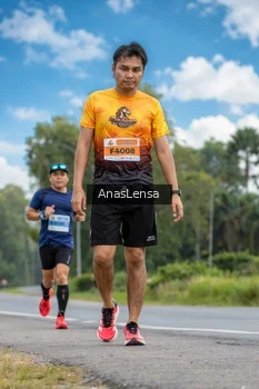 Runner Photo 2165700
