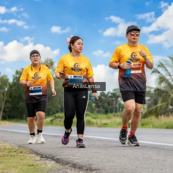 Runner Photo 2165800