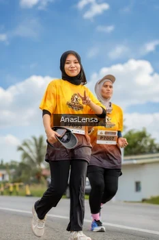 Runner Photo 2165880