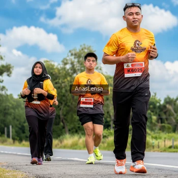 Runner Photo 2165933