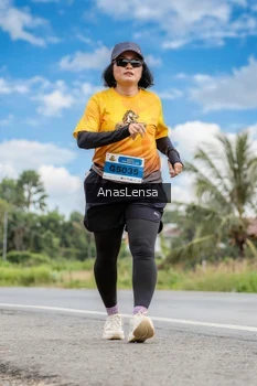 Runner Photo 2165996