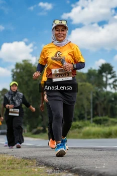 Runner Photo 2166047