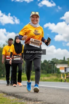 Runner Photo 2166055