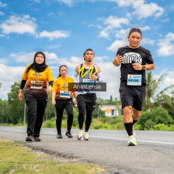 Runner Photo 2166270