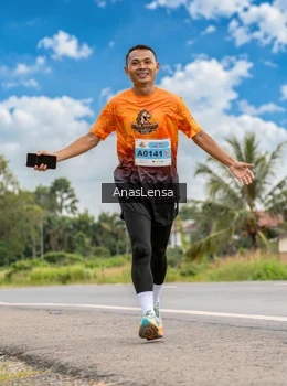 Runner Photo 2166603