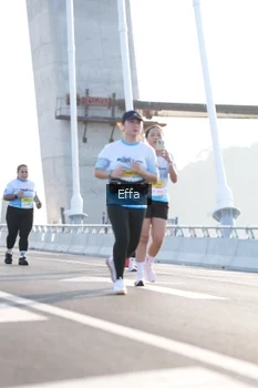 Runner Photo 2169564