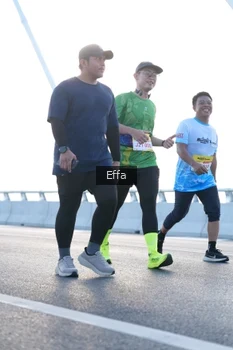 Runner Photo 2169938