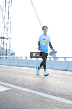 Runner Photo 2169941