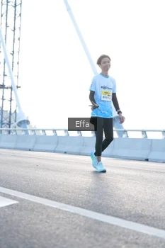 Runner Photo 2169942