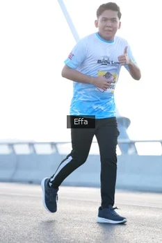 Runner Photo 2170001