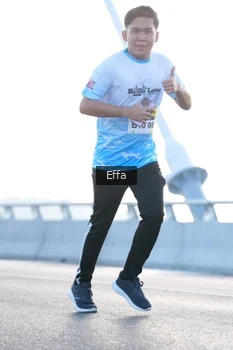 Runner Photo 2170004