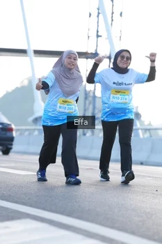 Runner Photo 2170009