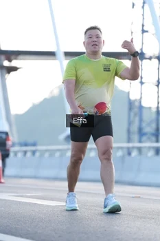 Runner Photo 2170082