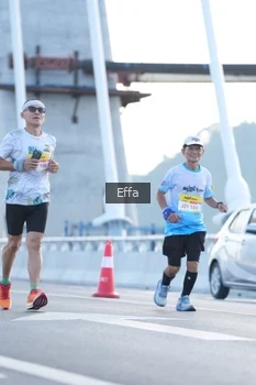 Runner Photo 2170395