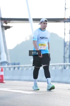 Runner Photo 2170480