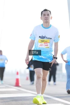 Runner Photo 2170606