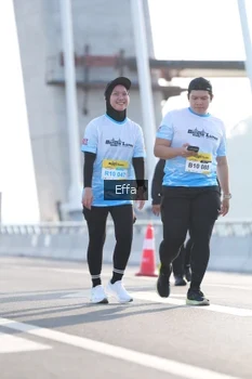 Runner Photo 2170810