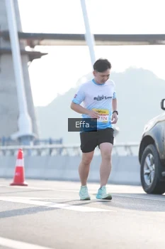Runner Photo 2170830