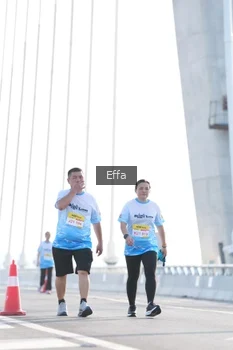 Runner Photo 2170894