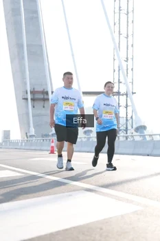 Runner Photo 2170899