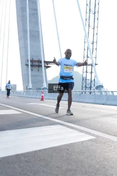 Runner Photo 2170995