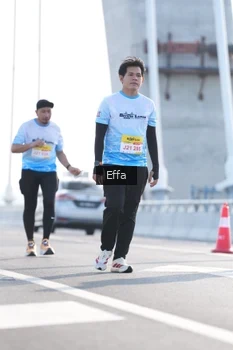 Runner Photo 2171024