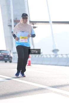 Runner Photo 2171224