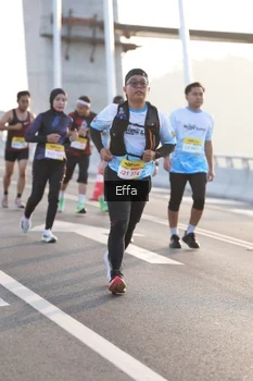 Runner Photo 2171405