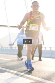 Runner Photo 2171724