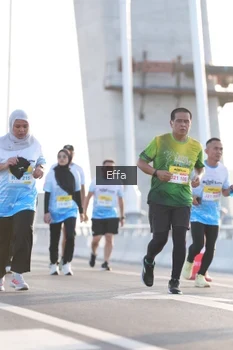 Runner Photo 2171801