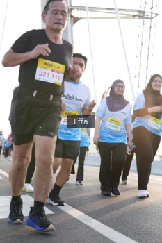 Runner Photo 2172532