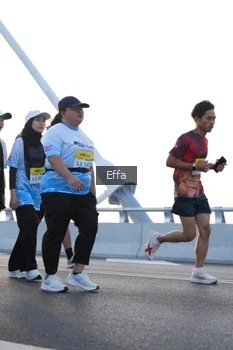 Runner Photo 2173534