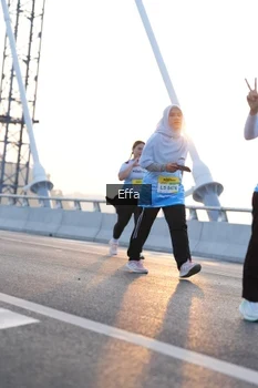 Runner Photo 2173621