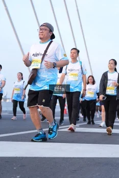 Runner Photo 2174129