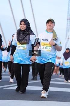Runner Photo 2174219