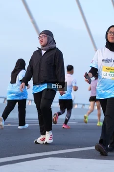 Runner Photo 2174395
