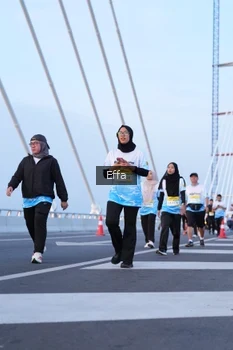 Runner Photo 2174398