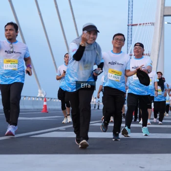 Runner Photo 2174683
