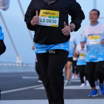 Runner Photo 2174750