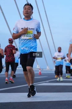 Runner Photo 2174804