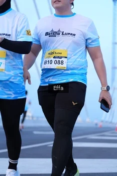 Runner Photo 2174930