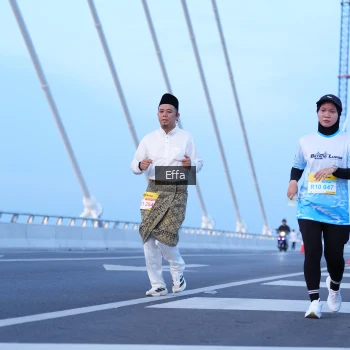 Runner Photo 2174938