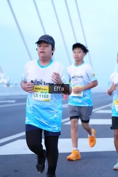 Runner Photo 2174963