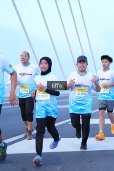 Runner Photo 2174966